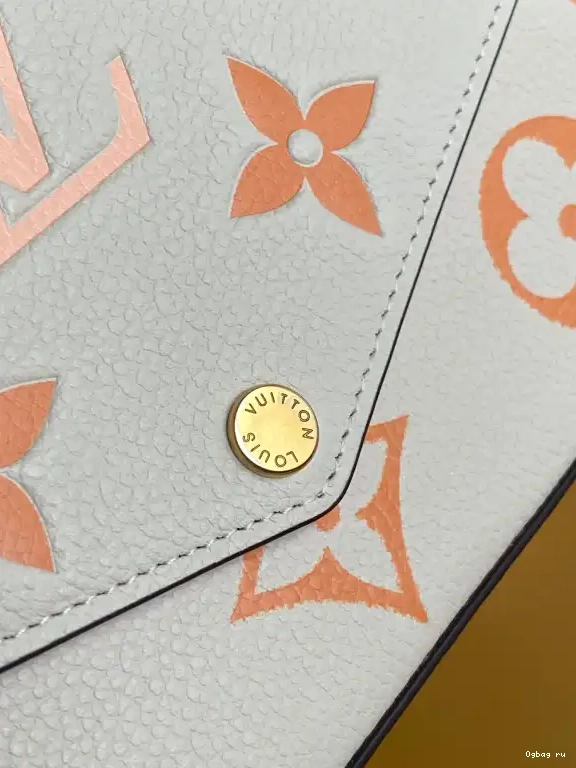POCHETTE FÉLICIE VUITTON LOUIS 0612